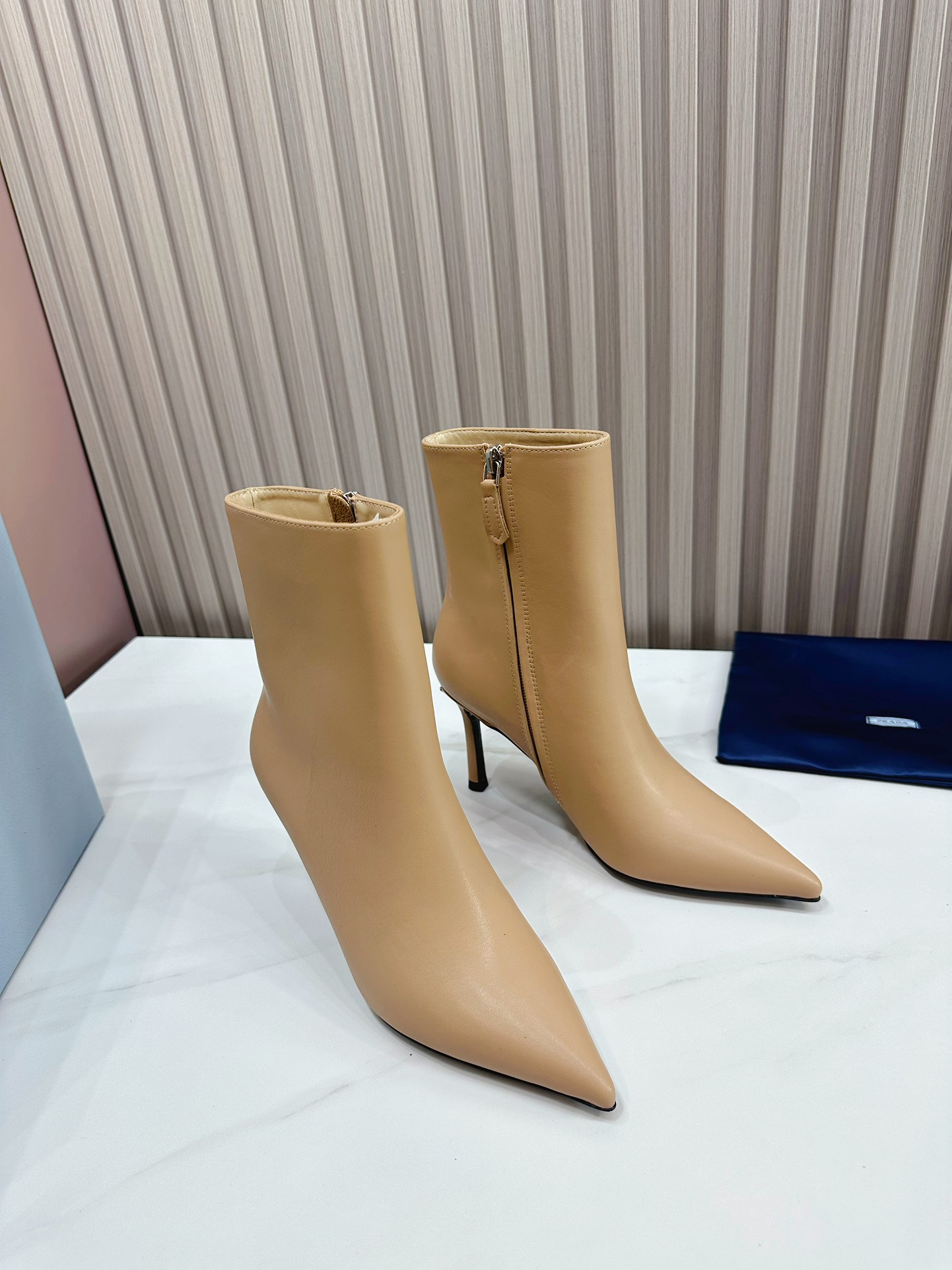 fábrica 2023 SSS relanza las últimas botas largas y cortas de Prada, sandalias zapatos individuales,