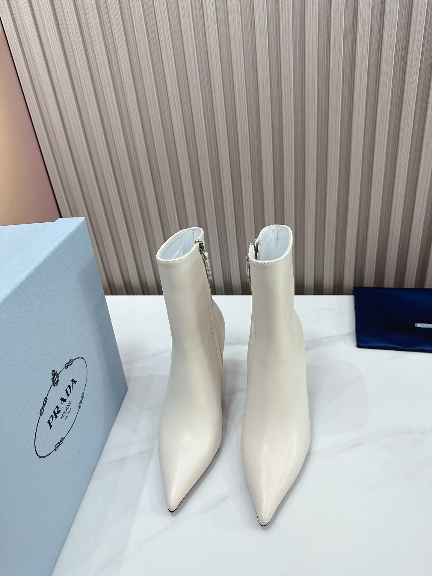 fábrica 2023 SSS relanza las últimas botas largas y cortas de Prada, sandalias zapatos individuales,