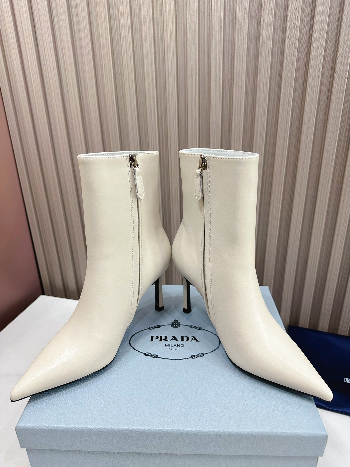 fábrica 2023 SSS relanza las últimas botas largas y cortas de Prada, sandalias zapatos individuales,