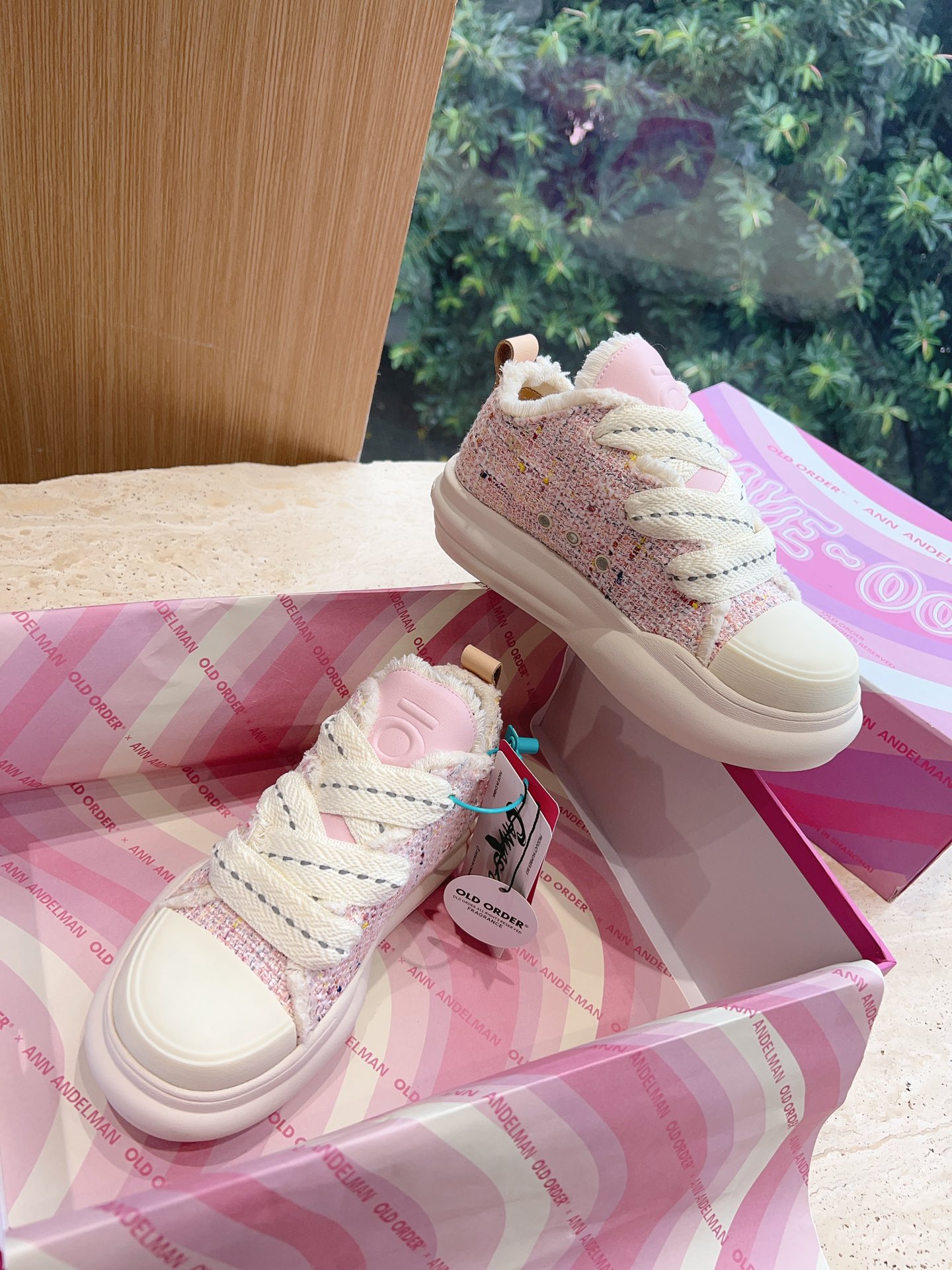 Original Cattle Skin Fabric Shoes with Network Inside, Size 35-39 (Customizable to 40) - 图片 3