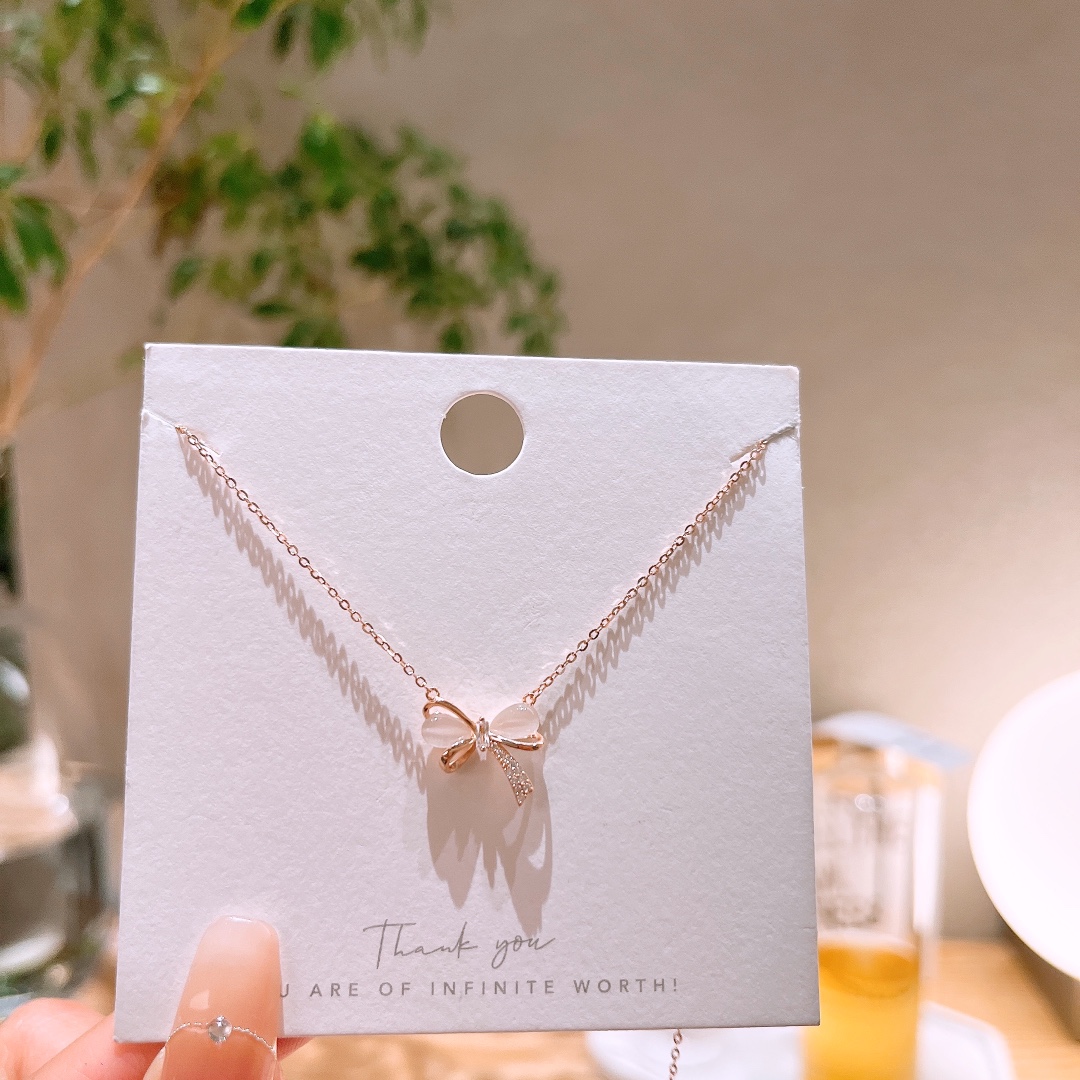 インスタ風ファインシルバーネックレスゴールド 卒業