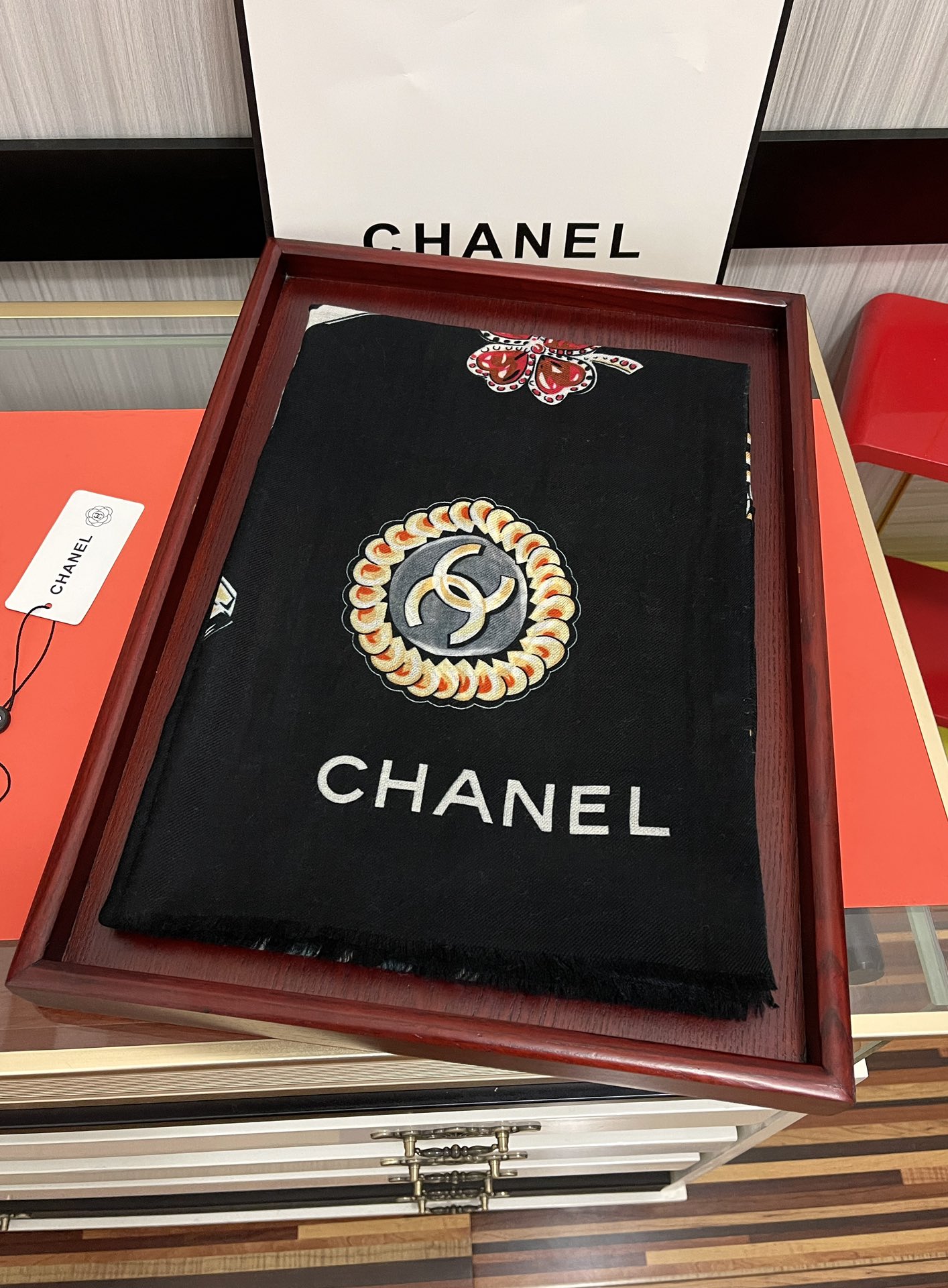 CHANEL香奈儿双c面戒指绒长巾