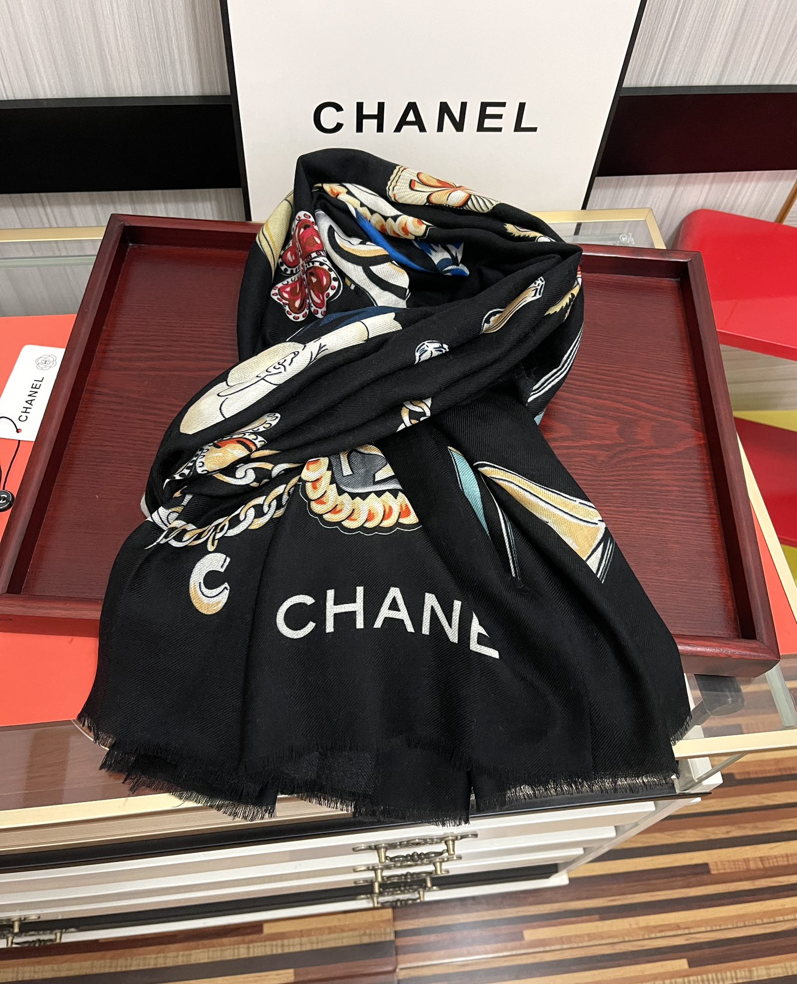 CHANEL香奈儿双c面戒指绒长巾