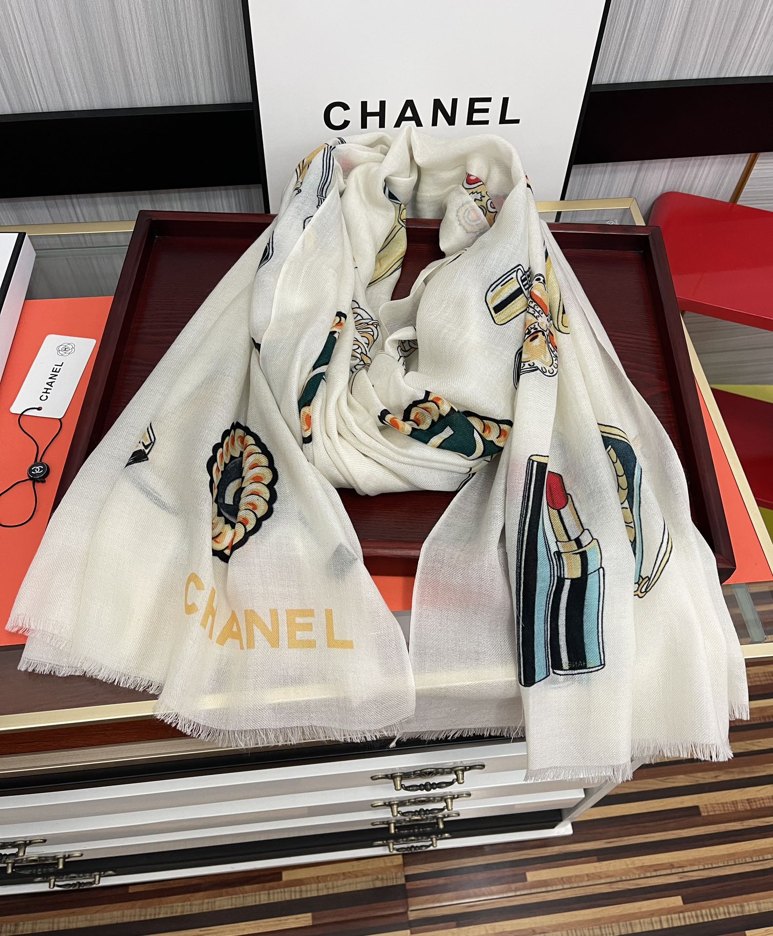 CHANEL香奈儿双c面戒指绒长巾