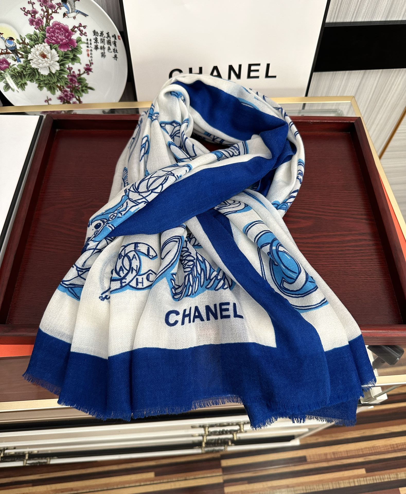 CHANEL香奈儿双c动物羊绒长巾