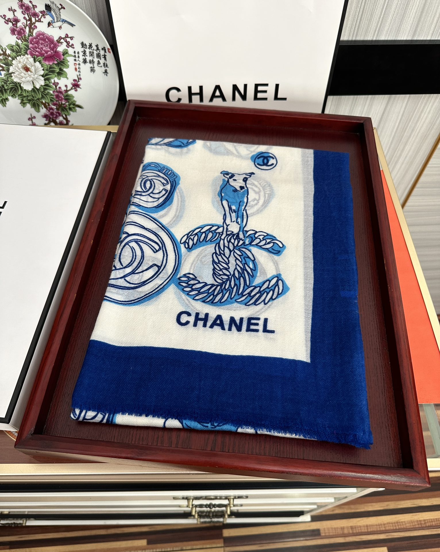 CHANEL香奈儿双c动物羊绒长巾