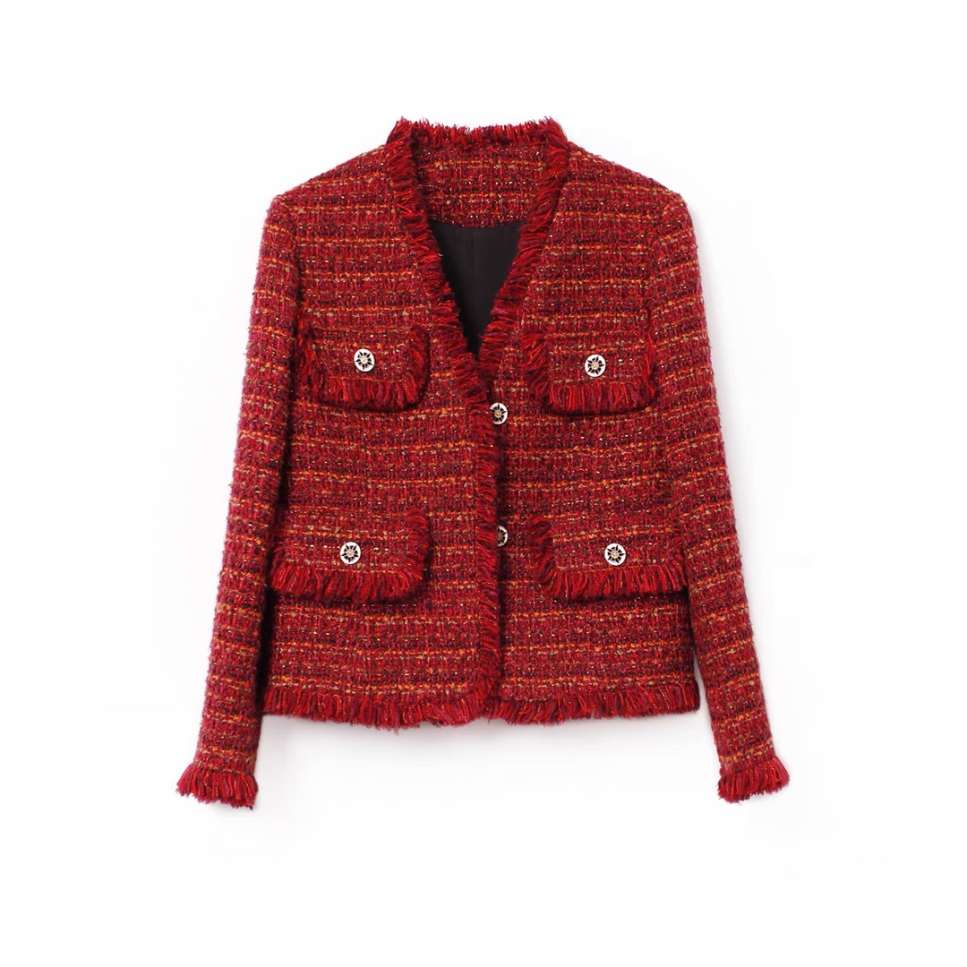 High-End Women’s Suit: Sandro Tonali’s Red Fragrance Coat and French Elegance - 图片 6