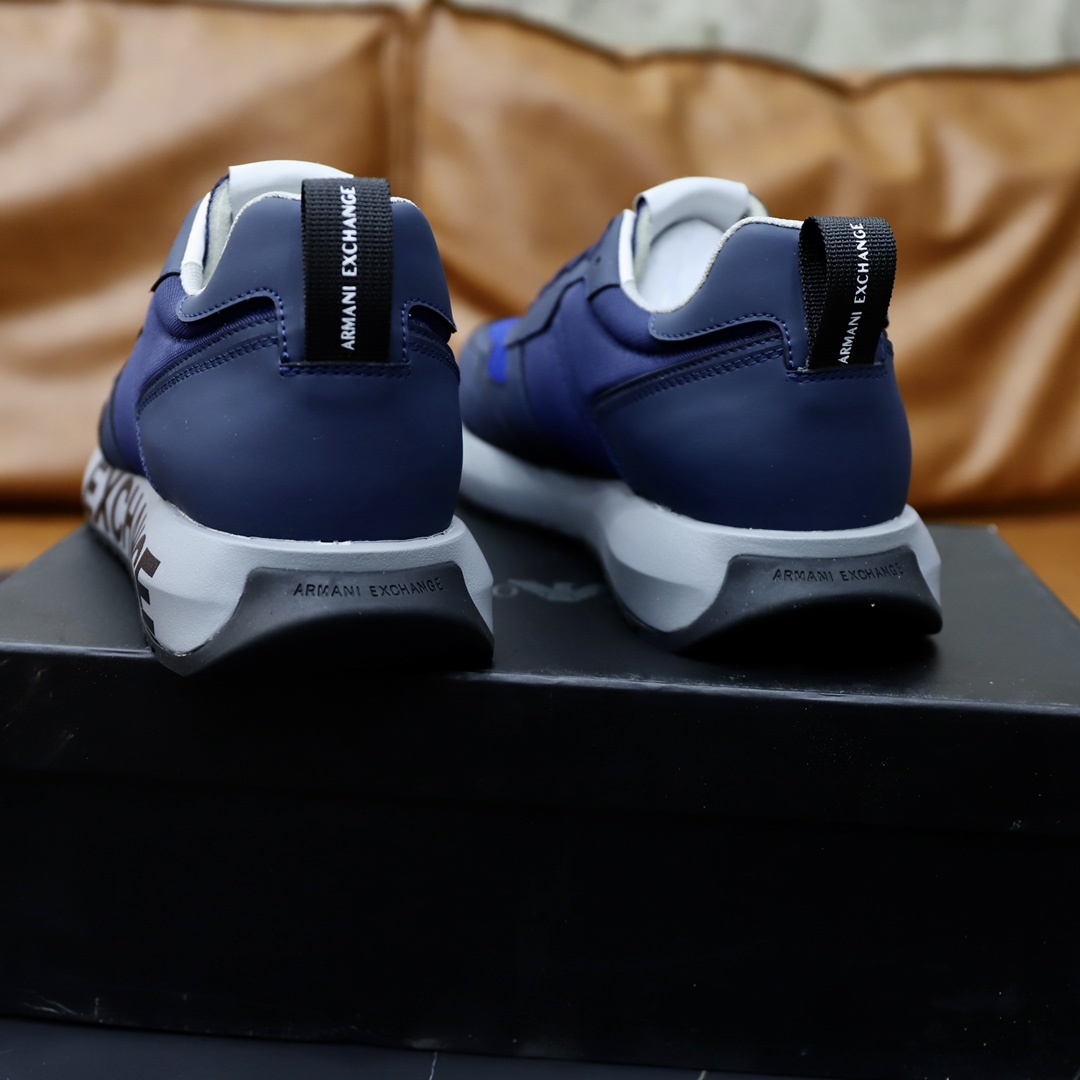 Precio de fábrica: Marca: Armani Tamaño estándar: 38-44 (45 personalizado) Grado: oficial con el mod