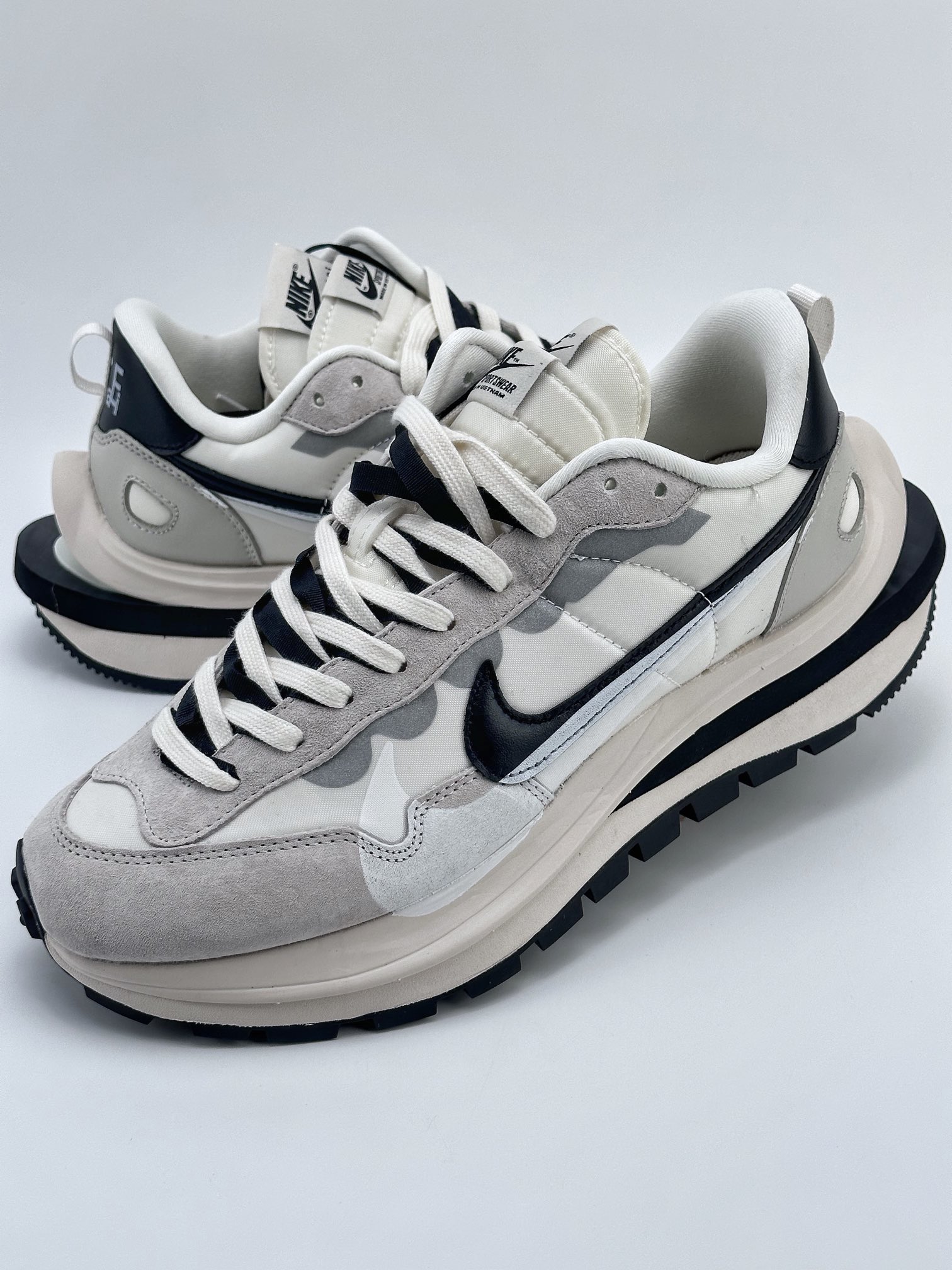 Sacai x Nike VaporWaffle 3.0”Beige Black”系列 DD1875-101