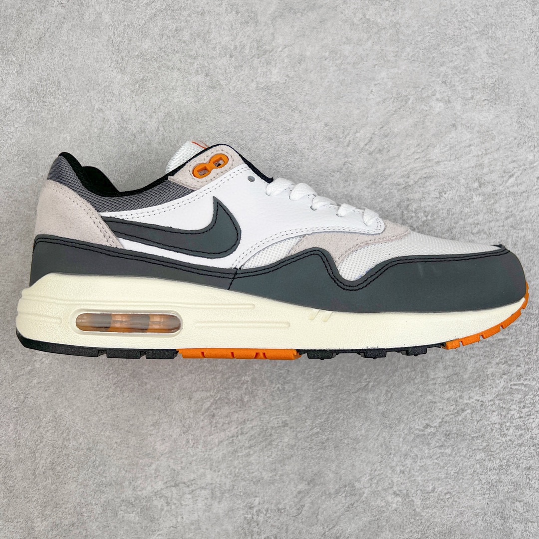 图片[3]-零售💰230 ＃超级福利‼NK Air Max 1 初代复古气垫慢跑鞋 由Tinker Hatfeld和Mark Parker在1987年设计 灵感来自于巴黎蓬皮杜中心 在参观了蓬皮杜中心之后提出了Air Max的标志性开窗可视气垫的理念 并将其实际开发成功 是NK史上第一双可视气垫跑鞋 凭借着Air Max气垫带来的舒适脚感和鞋面面料上的不断精进才使得Air Max 1在现如今都是复古慢跑鞋的首选 深厚的历史渊源 独特的流线形设计 极为复古的外观使得它深受鞋迷的喜爱 SIZE：36 36.5 37.5 38 38.5 39 40 40.5 41 42 42.5 43 44 44.5 45 46 47.5 编码：by2936030-运动鞋