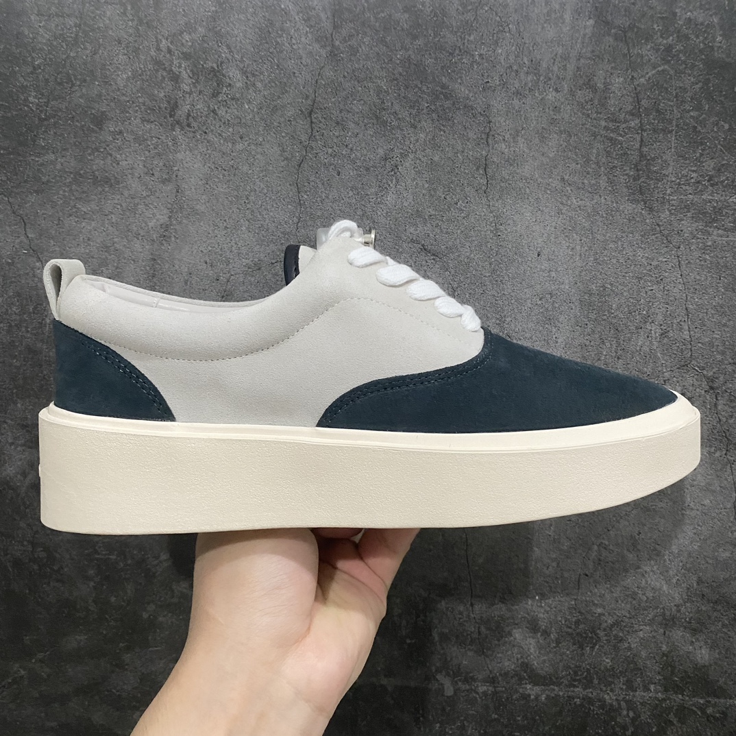 【莞产顶级】敬畏上帝/Fear of God FOG 101 Low Top Sneaker低帮板鞋 夜蓝浅灰米白色n欧美范儿必备 洛杉矶街头奢牌n平底低帮增高系带百搭休闲运动板鞋附赠精致鞋带与配防尘袋配件采用翻毛皮与牛剖革鞋面材质 外置耐磨橡胶大底 货号：SR18-7000-SUE-010 Size：39-45-莆田鞋批发中心