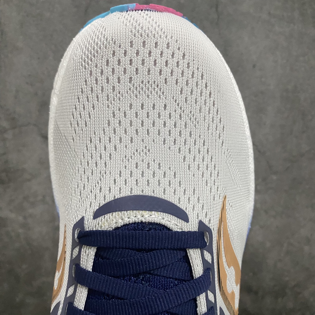 图片[5]-【纯原版】Saucony Triumph 20 索康尼胜利20代旗舰级缓震型跑鞋市场最高版本 区别市场通货真爆版本灰金n大底为PWRRUN+高弹缓震泡棉材质,兼具软和弹的性能，舒适踩S感，并非市场便宜版本的超软真爆底，鞋型立体直挺有型不软踏，中底带钢印，超高清洁度，硬质大鞋盒，非市场节约成本的小薄鞋盒，一分钱一分货！n此款性能相比前几代再升级：鞋面采用全新升级的工学网设计 贴合脚部更透气 中底部分使用最新的PWRRUN+材质 搭配PWRRUN+鞋垫使中底的大幅加厚 10mm坡差进一步提供缓震、回弹性能 内底则采用了FORMFIT动态适应系统 动态契合脚型 提升包裹性和舒适性 提供更卓越的动态回馈体验 XT-900橡胶大底 可提供良好的抓地力和较强抗磨性能 SIZE：36 36.5 37.5 38 38.5 39 40 40.5 41 42 42.5 43 44 44.5 45-莆田鞋批发中心