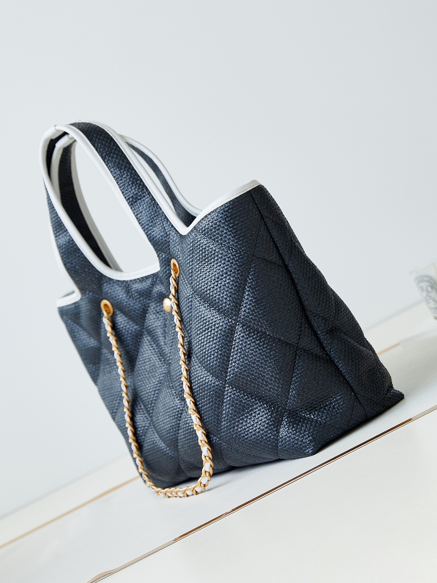 Luxury 专柜款经典手袋 3
