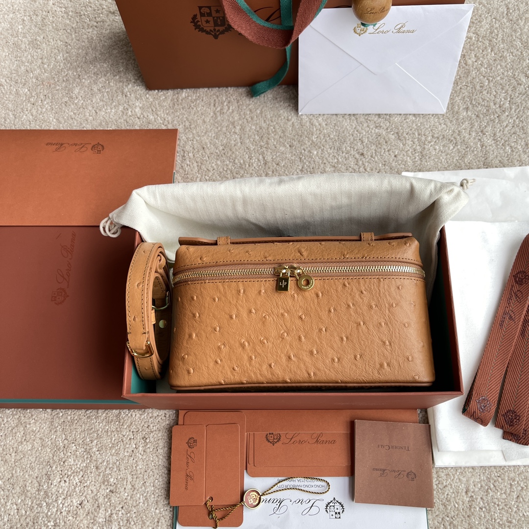 NO:198939,~Original leather (not equipped with packaging) L lunch box bag #ostrich pattern series #caramel color Calfskin/item number: FAN 4199, LP, loro piana, cowhide19860909～原厂皮 (不配包装) L 饭盒包#鸵鸟纹系列#焦糖色 小牛皮/货号:FAN 4199,LP,loro piana,cowhide,Bag