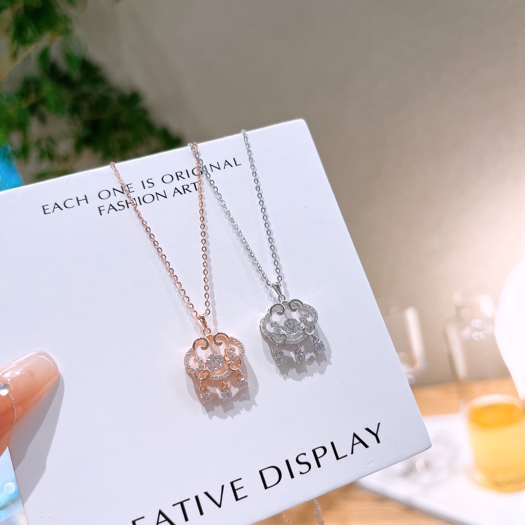 遊び心高品質シルバーネックレスゴールド クリスマス