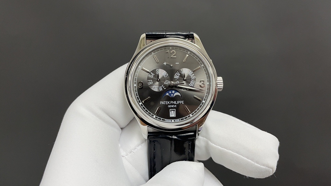 NO:144350,New models arrive. The most popular style of Patek Philippe, complex function chronograph series 5146R 5147. The clever conception of functions, reasonable appearance layout, and superior movement performance all reflect the unique design of Patek Philippe masters, a classic work of art. It adopts a 39mm dial diameter, high-performance Cal.324 automatic mechanical movement, with the functions of annual calendar, date, month and moon phase display, and provides powerful time measurement functions. The large second hand in the dial design center is easy to read. I believe that such a watch will be dreamed of by many watch lovers, but just like the image of the moon in the water, it can be encountered but hard to find. Therefore, if there is an opportunity to appear in front of you, then cherish it., Patek Philippe19860909新款到货 百达翡丽最热门款式,复杂功能计时系列5146R 5147.功能方面的巧妙构思,外观上的合理布局,以及优越的机芯性能,无一不体现出百达翡丽大师们的独特设计,一件经典的艺术品. 采用39mm表盘直径,高性能Cal.324自动机械机芯,具备年历,日期,月份和月相显示功能,提供了强大的时间衡量功能,表盘设计中心大秒针,是时间易于读取. 相信这样的一款腕表会是很多爱表人士所梦寐以求的,但是就如它水中月的意象一样,可遇而不可求,所以,如果有个机会出现在你面前,那么就好好珍惜吧.,,patek philippe,Watch