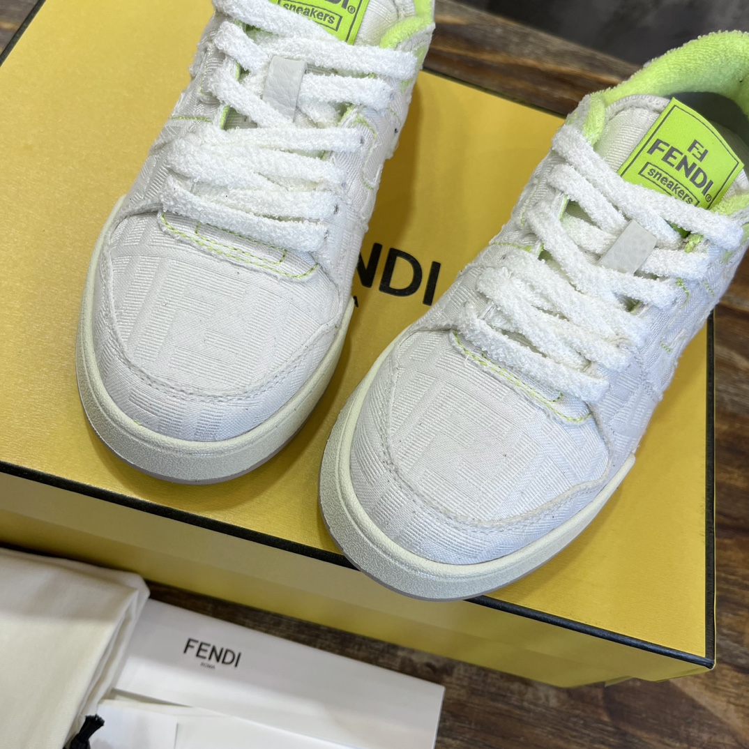 Fendi 区别通货 Fendi芬迪2023新款板鞋休闲运动鞋