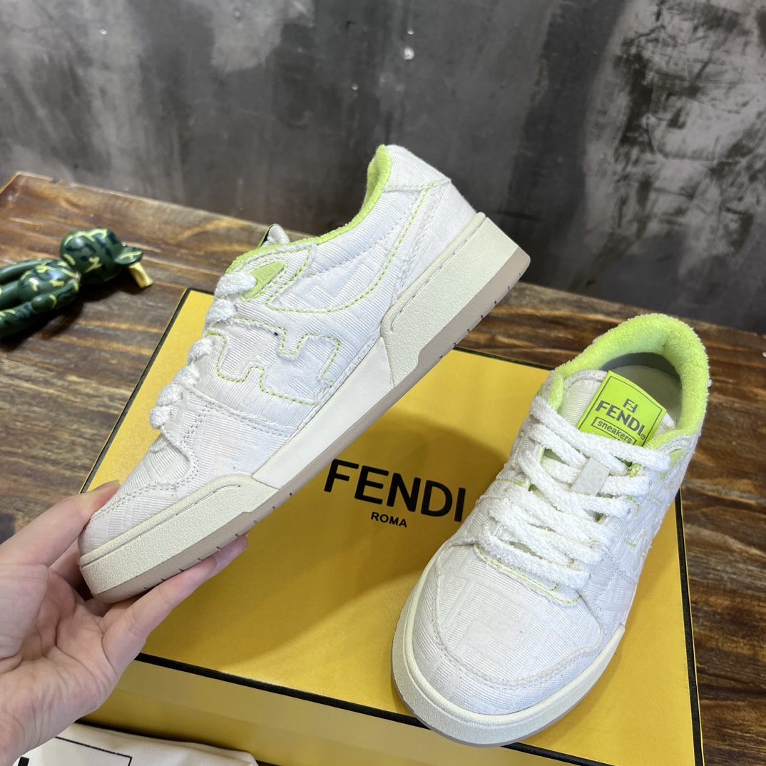 Fendi 区别通货 Fendi芬迪2023新款板鞋休闲运动鞋