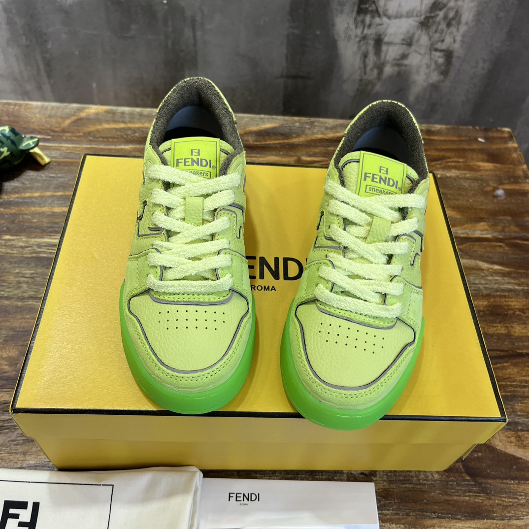 Fendi 区别通货 Fendi芬迪2023新款板鞋休闲运动鞋