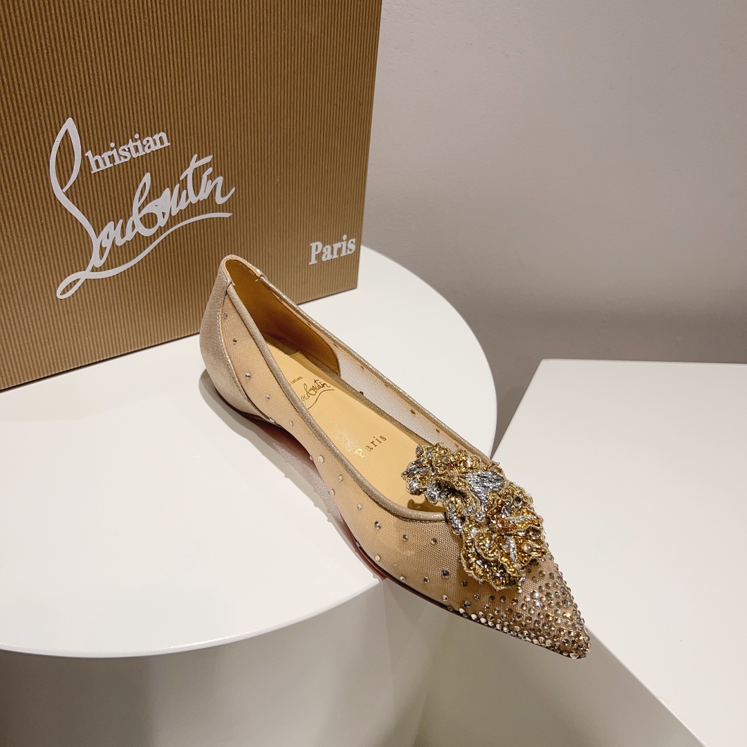 顶级版ChristianLouboutin2023s原版做货重工CL经典水晶高跟单鞋︎鞋面采用高密度网纱