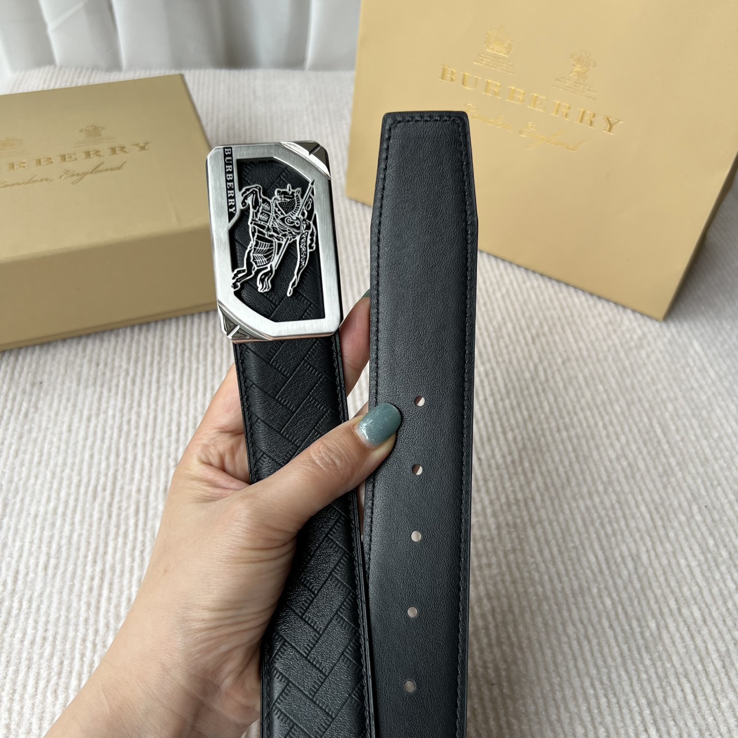 巴宝莉原单高端品质专柜官网同步宽度3.8精美钢扣头意大利进口头层牛皮长度100一125