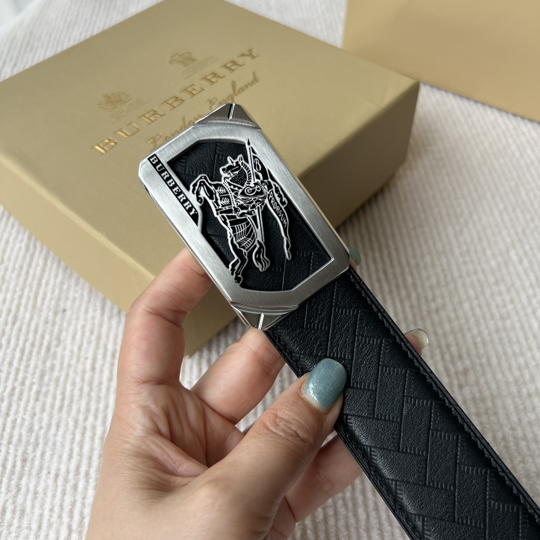巴宝莉原单高端品质专柜官网同步宽度3.8精美钢扣头意大利进口头层牛皮长度100一125