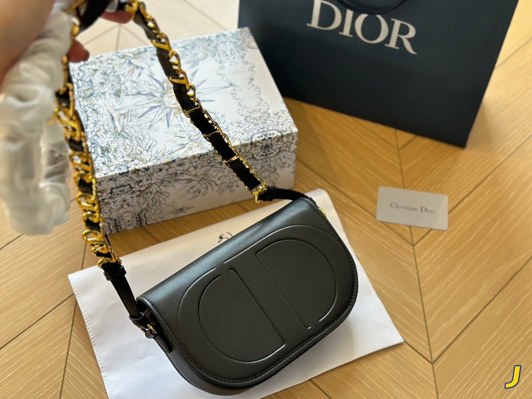 Dior Fashion
 Crossbody & Shoulder Bags Chains