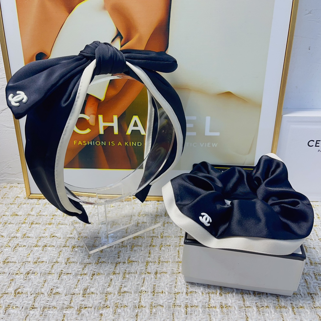 NO:277730,Chanel Xiaoxiang Chanel hairband New satin bow logo light luxury style hairband Temperament versatile little fairy must-have item Full of celebrity style ~ Treasure style Close eyes Recommended (single) hairpins, hairpins, chanel, hairpins19860909Chanel小香 Chanel发箍 新款缎面蝴蝶结logo轻奢风发箍 气质百搭小仙女必入单品 名媛风十足～宝藏款 闭眼入推荐款（单个）发夹,发夹,chanel,hairpins,accessory