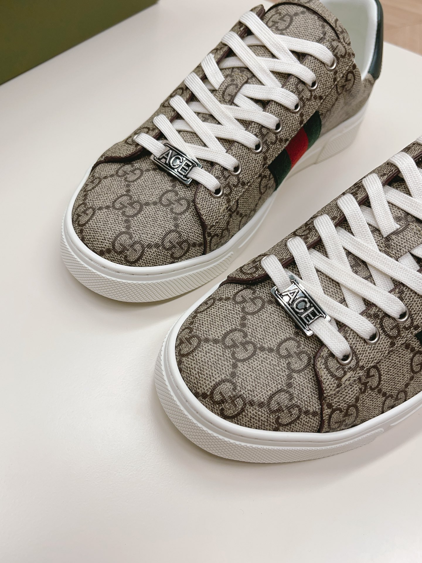 最新色系！Gucci2023休闲运动