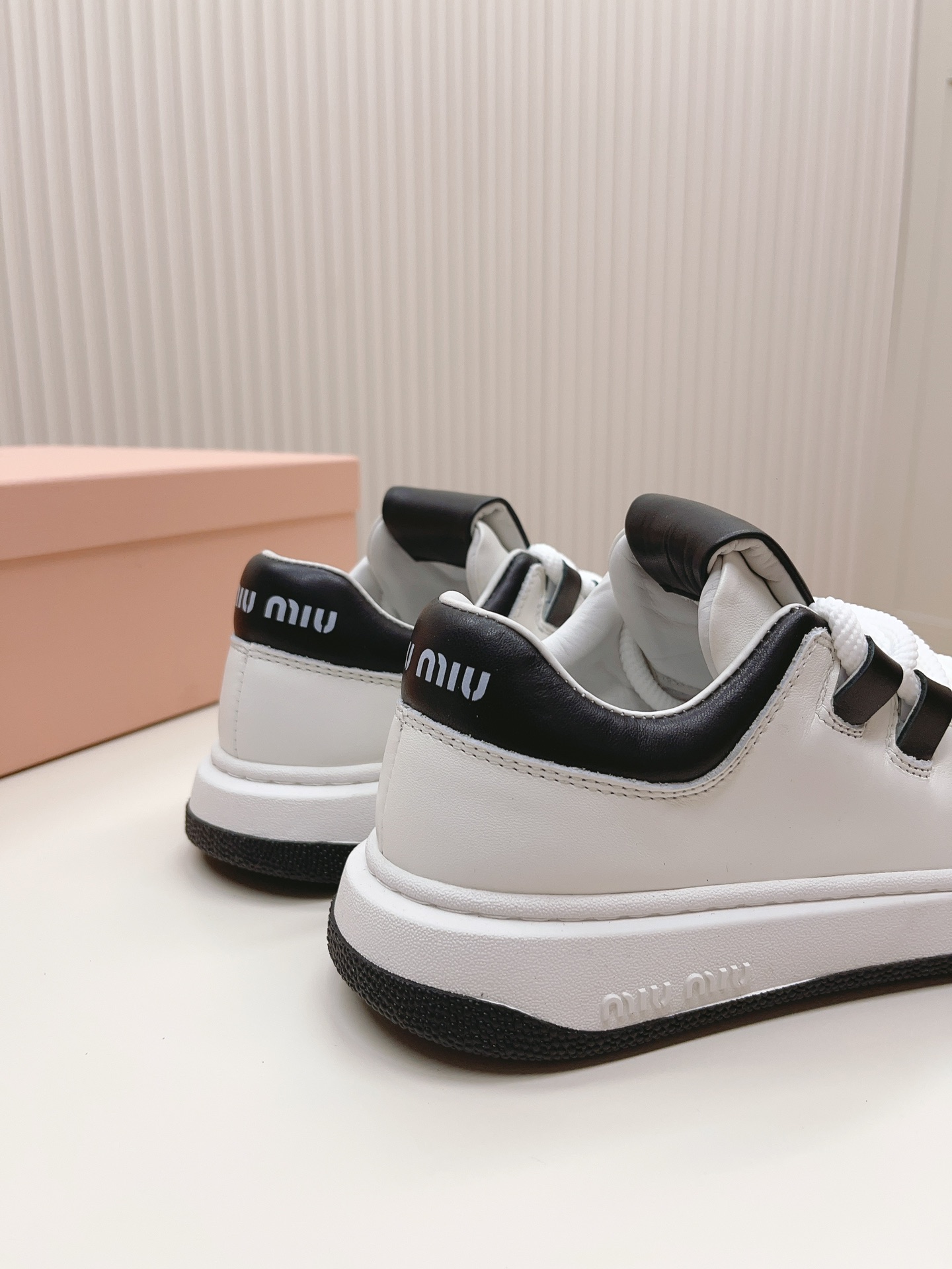 最新色系！缪缪miumiu2023新