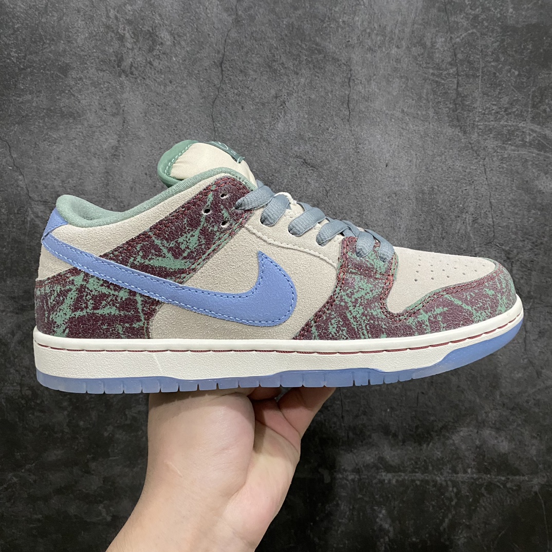 【纯原C版】Crenshaw Skate Club x Nike SB Dunk Low Pro\”Multi-Color\” CSC联名扣篮系列低帮休闲运动滑板板鞋“浅灰天蓝酒红绿”FN4193-100nn男女鞋真标半码制升级全新窄楦纸版楦型采用台产固色翻毛皮(印刷涂料效果!!)革鞋面材质 鞋垫嵌EVA缓震物料及Air Zoom气垫 外置RB耐磨橡胶大底n 尺码：36 36.5 37.5 38 38.5 39 40 40.5 41 42 42.5 43 44 44.5 45 46 47.5-莆田鞋批发中心