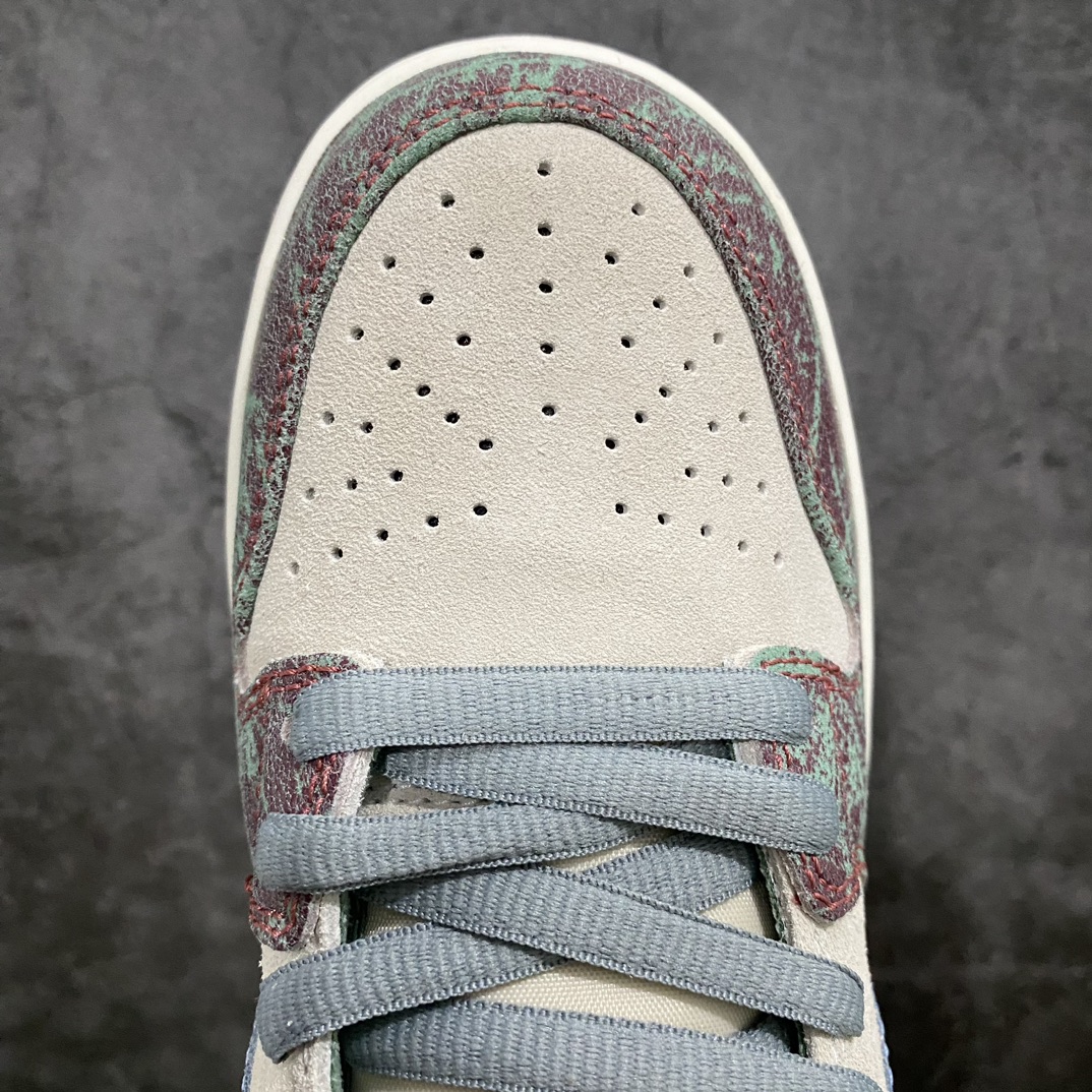 图片[5]-【纯原C版】Crenshaw Skate Club x Nike SB Dunk Low Pro\”Multi-Color\” CSC联名扣篮系列低帮休闲运动滑板板鞋“浅灰天蓝酒红绿”FN4193-100nn男女鞋真标半码制升级全新窄楦纸版楦型采用台产固色翻毛皮(印刷涂料效果!!)革鞋面材质 鞋垫嵌EVA缓震物料及Air Zoom气垫 外置RB耐磨橡胶大底n 尺码：36 36.5 37.5 38 38.5 39 40 40.5 41 42 42.5 43 44 44.5 45 46 47.5-莆田鞋批发中心