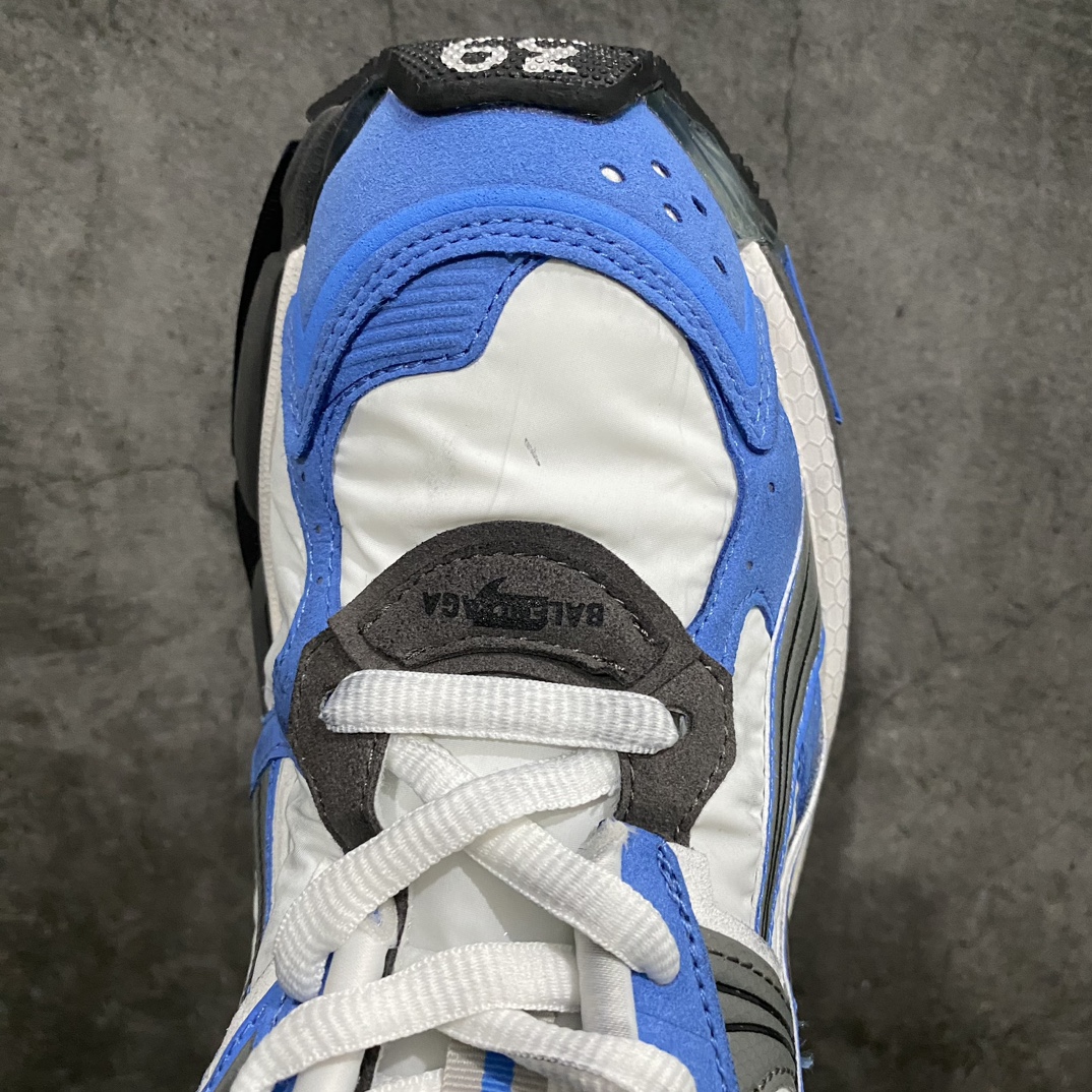 图片[5]-【纯原VG版本】Balenciaga Runner 巴黎世家7代 破坏风 手工做旧款复古老爹鞋n全新外贸版本  核心配合工厂优势供应该款是通过溢胶 做旧 缝线等细节 展示了设计师 Demna的运动鞋风格 传递复古感 后侧板 翘起的鞋头 展示了 Demna 在结构上的未来构想 尺码：35 36 37 38 39 40 41 42 43 44 45 46-莆田鞋批发中心