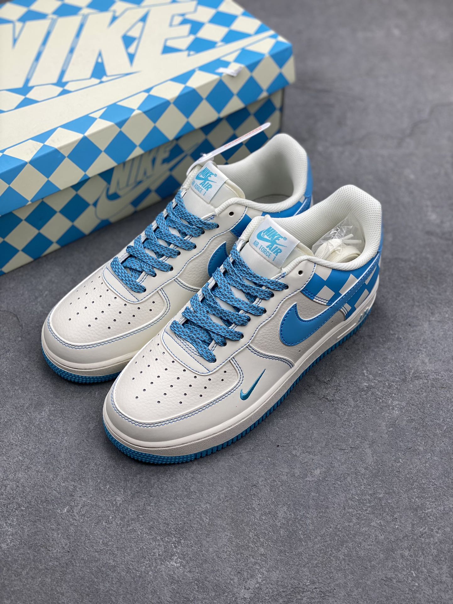 Nike Air Force 1 '07 Low Sneakers - Blue Checkerboard Design 9 i1694733561 277 6