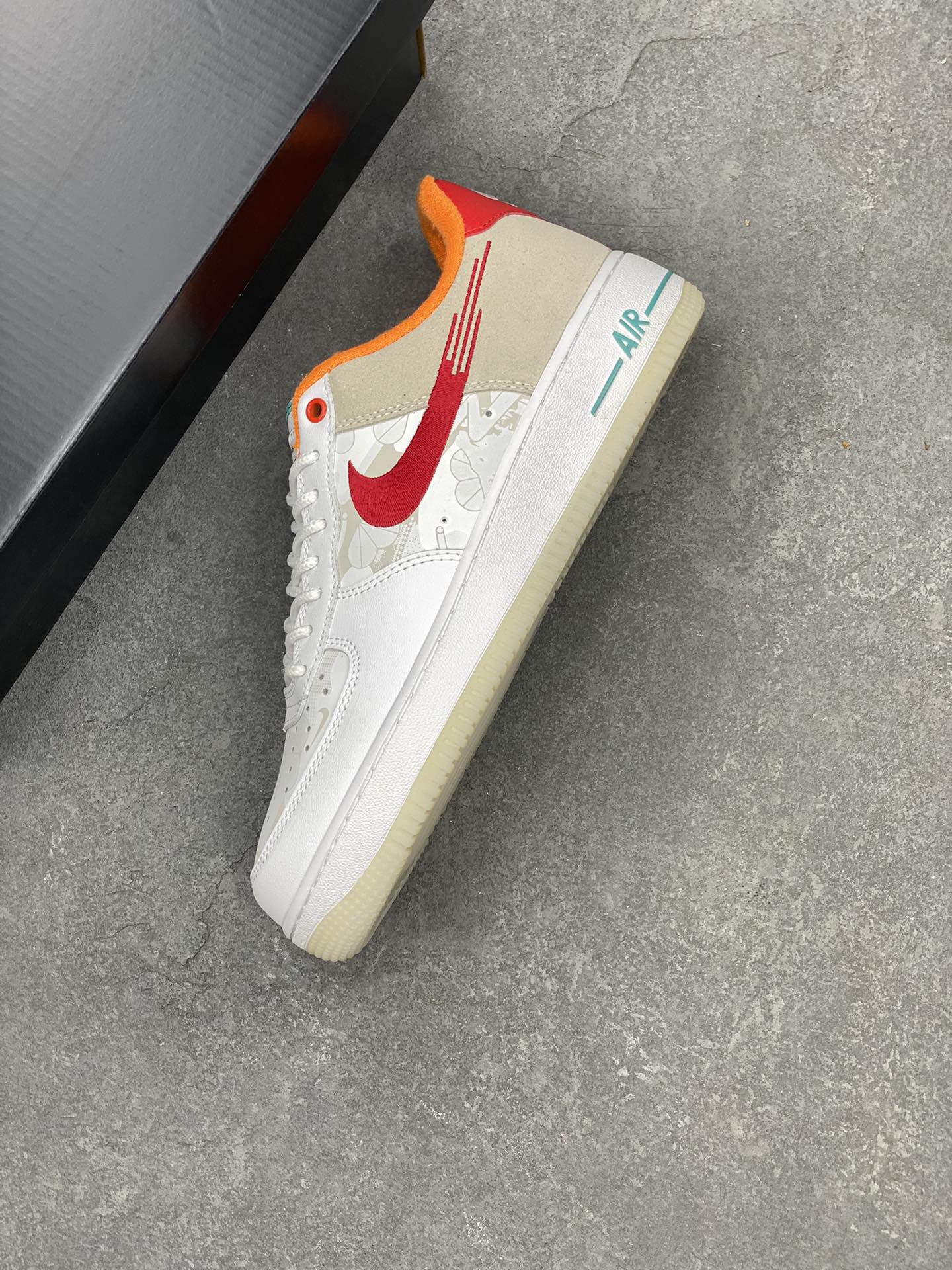 Nike Air Force 1 Low '07: Casual Comfort with Stylish Red Accents 8 i1694734403 1750 6