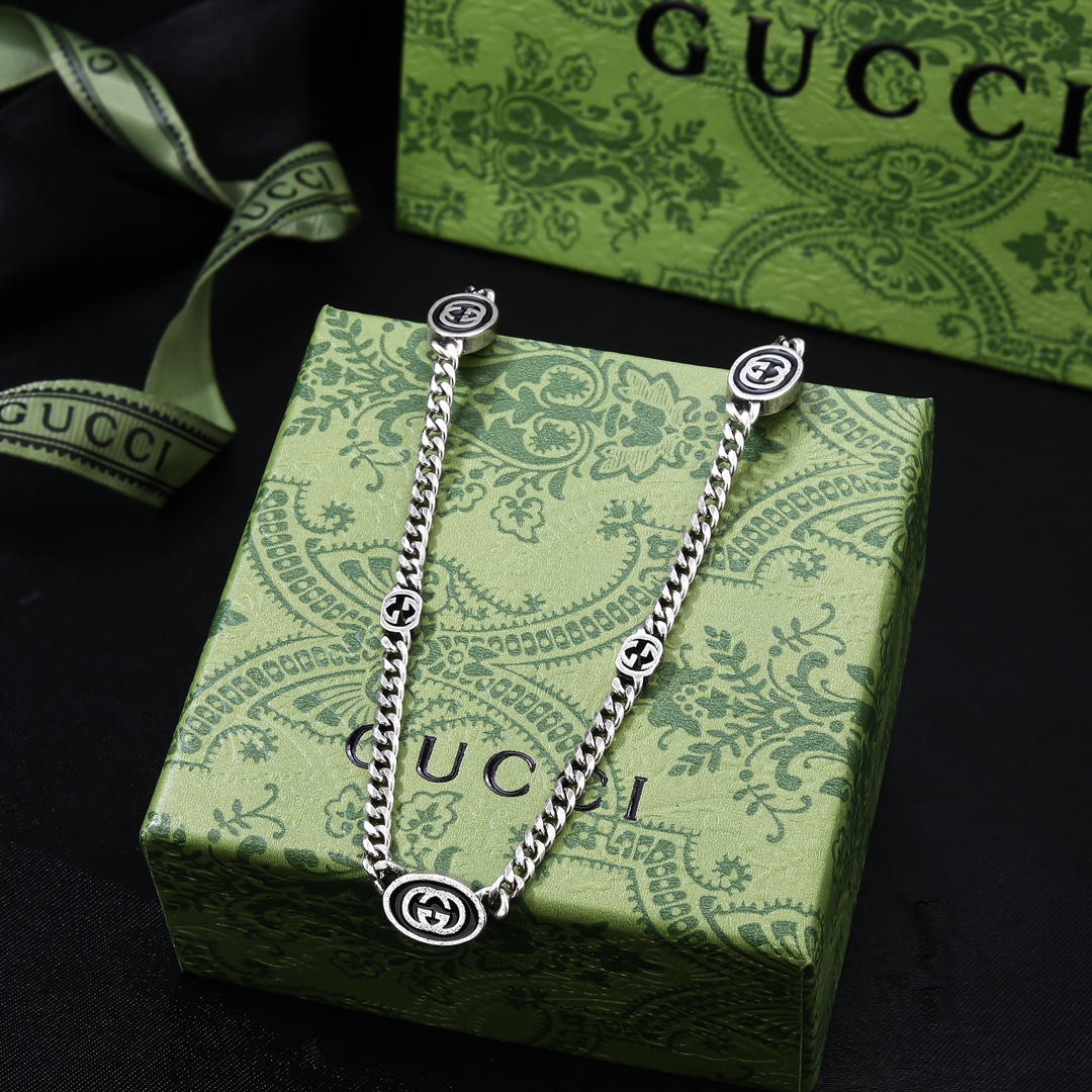 项链Gucci古驰最新火爆开启双G绝对是古驰的风格夸张重装饰超级好看代购级别亚金材质