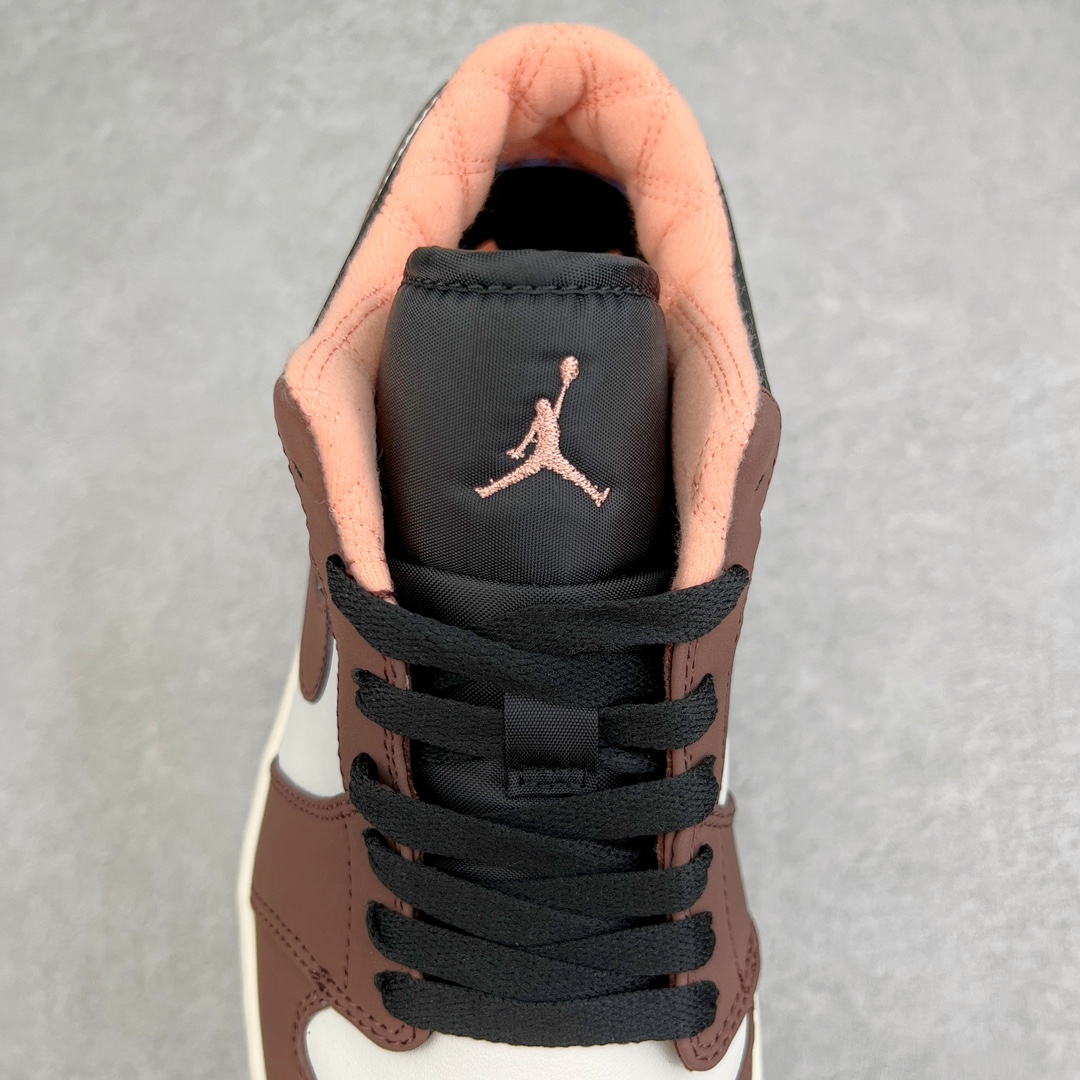 图片[5]-💰120 ＃yh版 超强套现福利‼Air Jordan AJ1 Low 低帮系列 知名大厂出品 工厂配套商长期套现 正常出厂触碰不到的单价 百分百全新货品 零氧化发霉 给足利润空间操作 超乎所想的高性价比 原装楦头纸板开发 完美鞋型 超高清洁度 鞋型不臃肿别扭 原厂内置全掌气垫 A模大底 鞋舌AJ原厂专用牛津布 AJ专用反口珍珠布 原厂无杂质高弹内里海棉 特殊封边弹力鞋带 原鞋开模 拒绝公底 购置公司同步原材料 都有细节原汁原味 忠于原版 SIZE：36 36.5 37.5 38 38.5 39 40 40.5 41 42 42.5 43 44 44.5 45 46 47.5 编码：Dby1936090-运动鞋