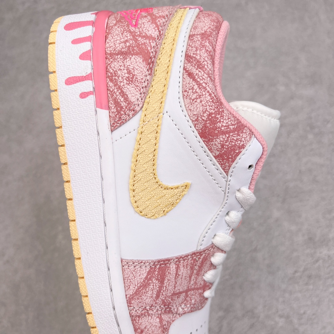 图片[6]-💰120 ＃yh版 超强套现福利‼Air Jordan AJ1 Low 低帮系列 知名大厂出品 工厂配套商长期套现 正常出厂触碰不到的单价 百分百全新货品 零氧化发霉 给足利润空间操作 超乎所想的高性价比 原装楦头纸板开发 完美鞋型 超高清洁度 鞋型不臃肿别扭 原厂内置全掌气垫 A模大底 鞋舌AJ原厂专用牛津布 AJ专用反口珍珠布 原厂无杂质高弹内里海棉 特殊封边弹力鞋带 原鞋开模 拒绝公底 购置公司同步原材料 都有细节原汁原味 忠于原版 SIZE：36 36.5 37.5 38 38.5 39 40 40.5 41 42 42.5 43 44 44.5 45 46 47.5 编码：Dby1936090-运动鞋