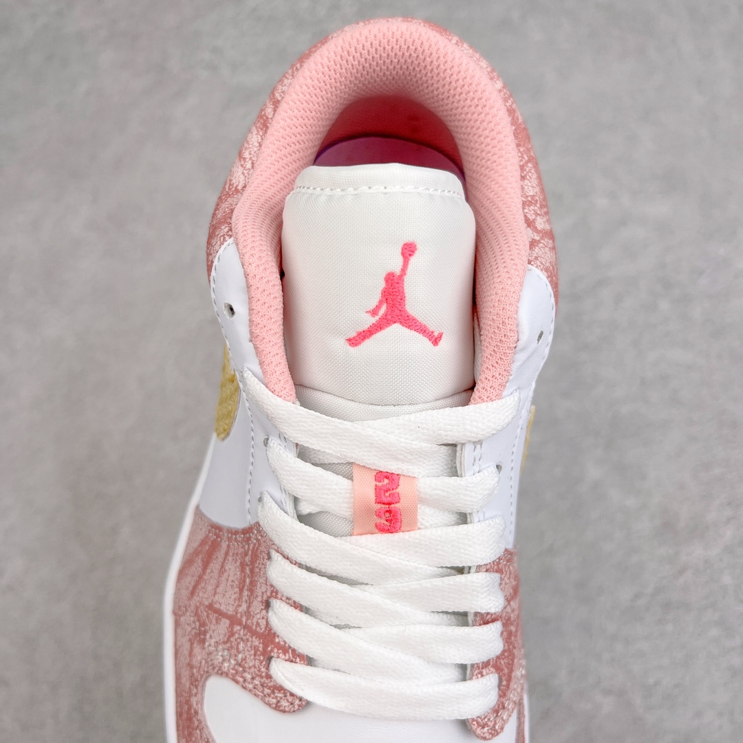 图片[5]-💰120 ＃yh版 超强套现福利‼Air Jordan AJ1 Low 低帮系列 知名大厂出品 工厂配套商长期套现 正常出厂触碰不到的单价 百分百全新货品 零氧化发霉 给足利润空间操作 超乎所想的高性价比 原装楦头纸板开发 完美鞋型 超高清洁度 鞋型不臃肿别扭 原厂内置全掌气垫 A模大底 鞋舌AJ原厂专用牛津布 AJ专用反口珍珠布 原厂无杂质高弹内里海棉 特殊封边弹力鞋带 原鞋开模 拒绝公底 购置公司同步原材料 都有细节原汁原味 忠于原版 SIZE：36 36.5 37.5 38 38.5 39 40 40.5 41 42 42.5 43 44 44.5 45 46 47.5 编码：Dby1936090-运动鞋