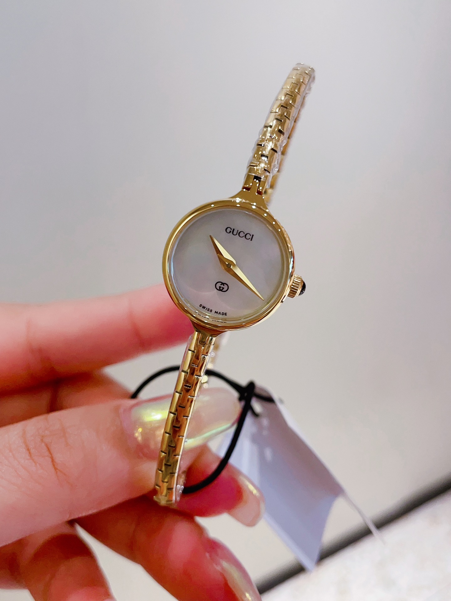 Vintage Gucci Watch: Timeless Style with Japanese Influence, Swiss Movement, 23mm Fine Chain - 图片 1
