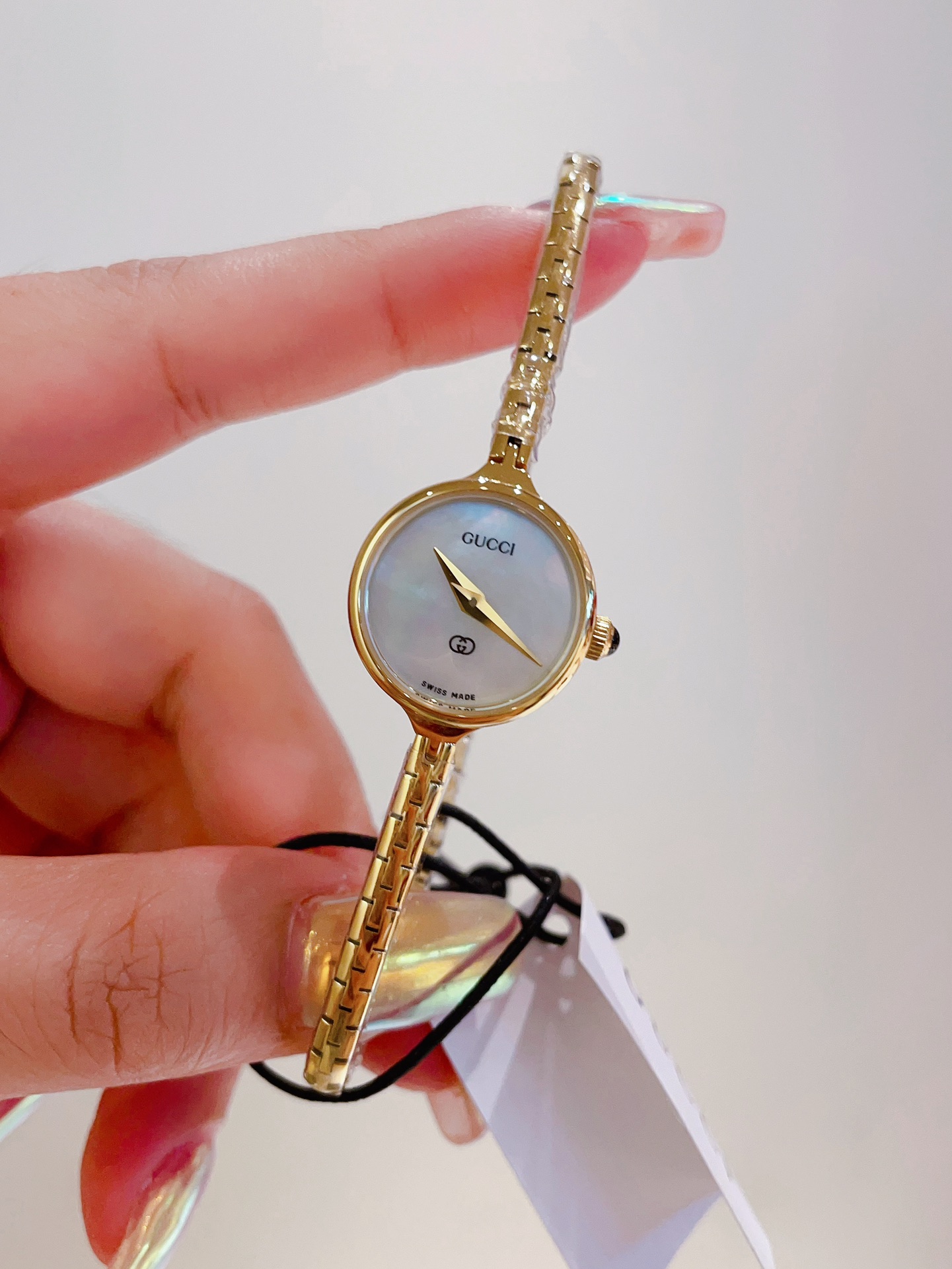 Vintage Gucci Watch: Timeless Style with Japanese Influence, Swiss Movement, 23mm Fine Chain - 图片 2