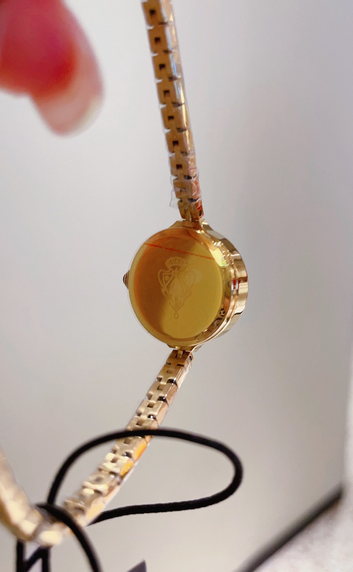 Vintage Gucci Watch: Timeless Style with Japanese Influence, Swiss Movement, 23mm Fine Chain - 图片 6