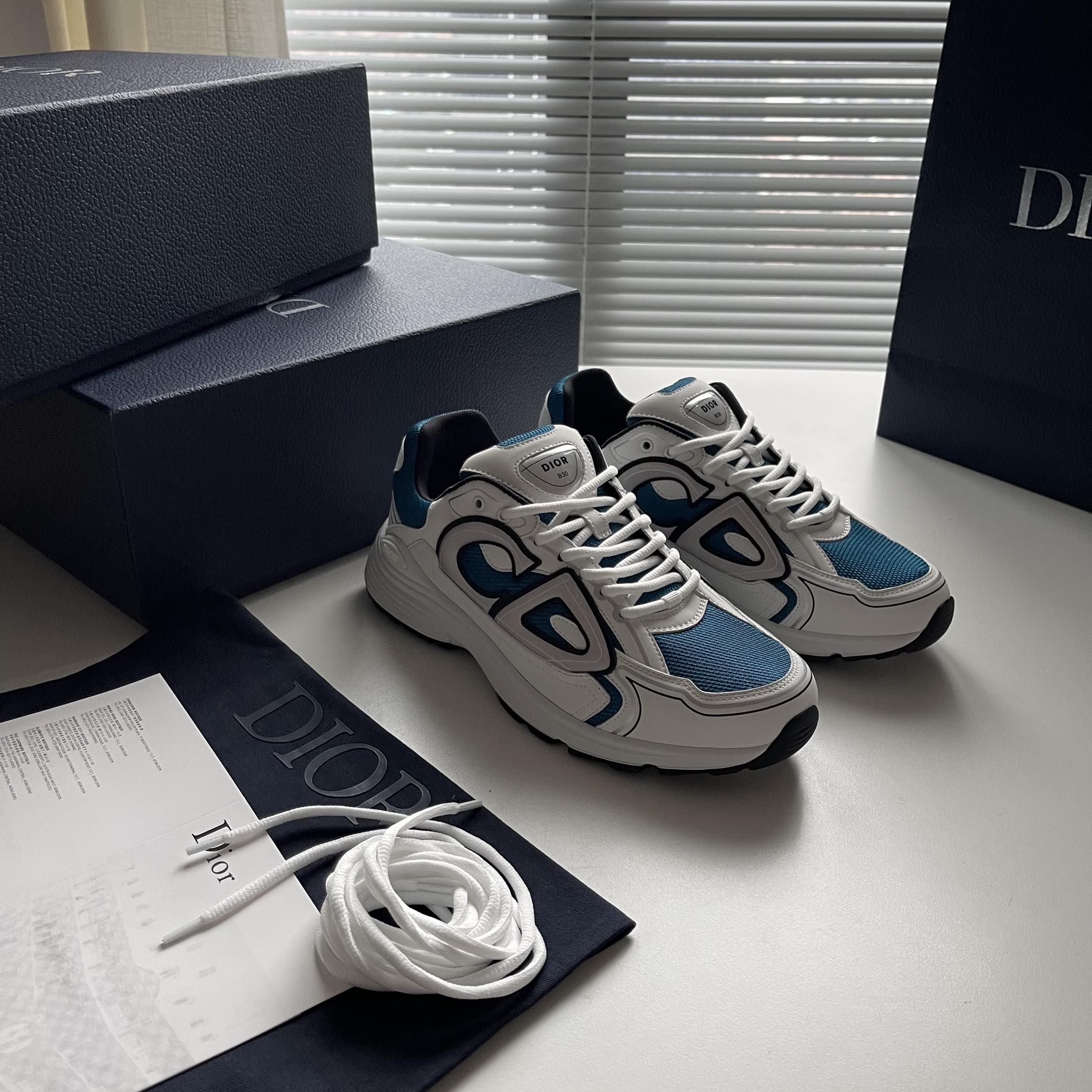 Dior AAAAA
 Zapatos Zapatillas deportivas Azul Gris Plata Blanco Tejidos Caucho Fashion Casual