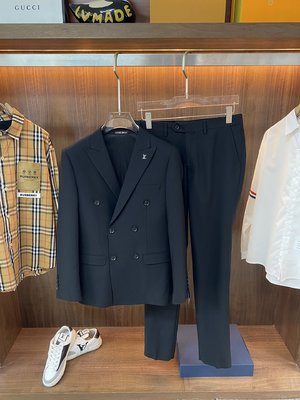 Louis Vuitton Clothing Two Piece Outfits & Matching Sets Men