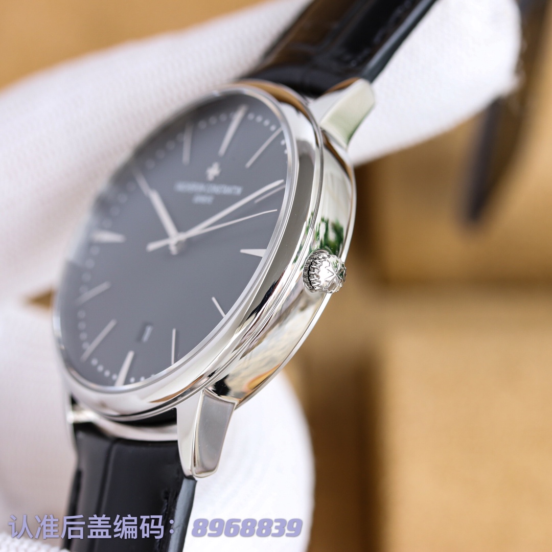 下单优惠100， 【高端复刻】💰620！
【定制一体机】💰950！
江诗丹顿VC传承系列85180(三针透底)/81180(两针密底)腕表，完美圆形的表壳，搭配微孤式表耳设计，使之更加贴合佩戴者的手腕。简约大气的表盘设计，低调不失奢华。【机芯】搭载进口9015一体机机芯，精准耐用。【表镜】双卜拱型蓝宝石玻璃镜面，均有防眩晕镀膜处理。【表针】优雅剑型指针，尾部结合表盘弧度特殊压弯处理。【表带】双层意大利小牛皮，搭配马耳他十字针扣。尺寸40cm，追求完美，简约而不简单。