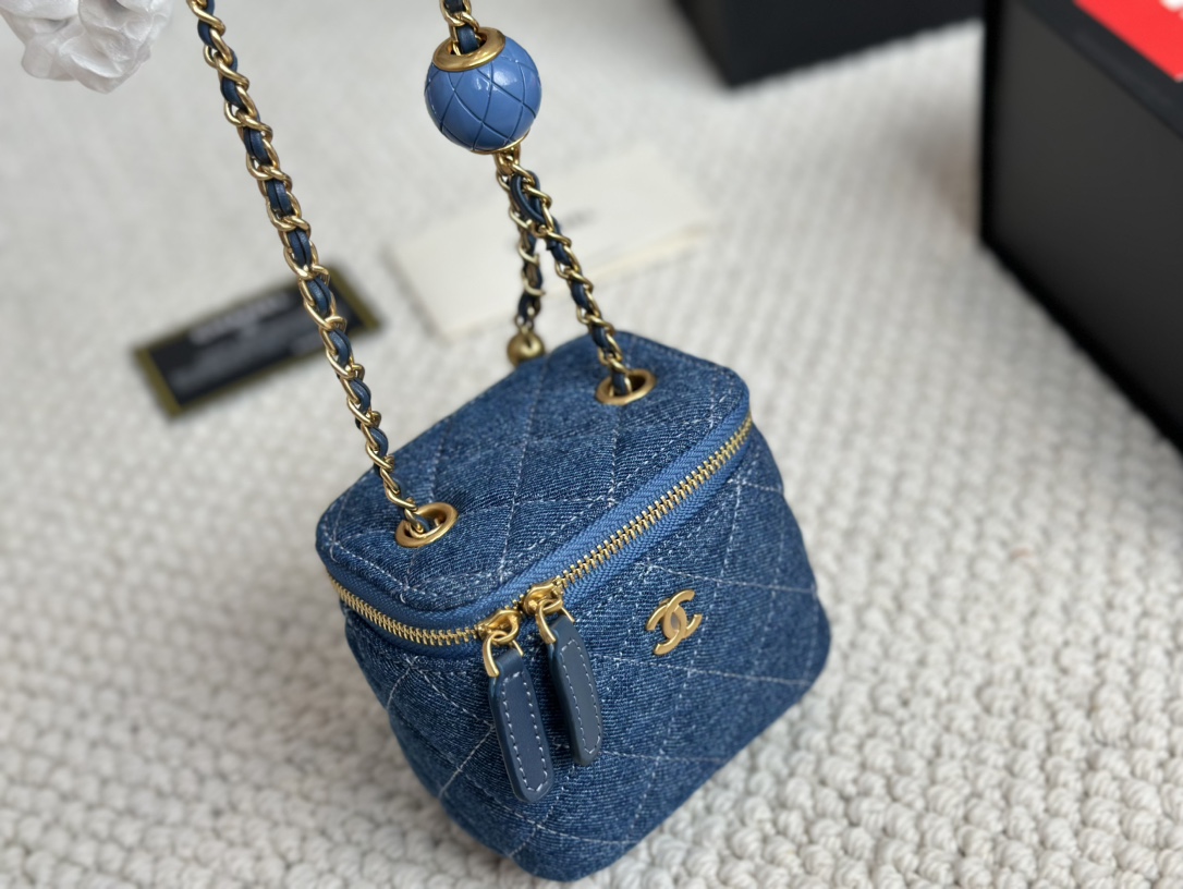 Chanel Crossbody & Shoulder Bags Blue Frosted Chains