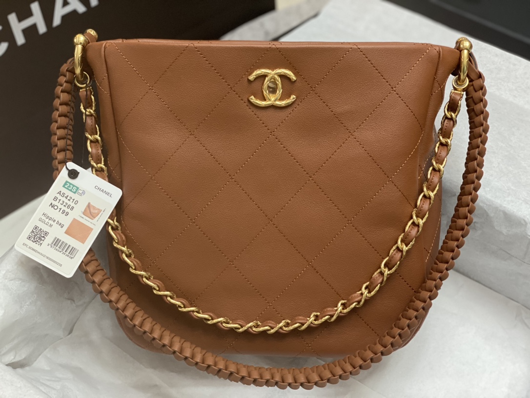 Chanel 专柜款经典手袋 2