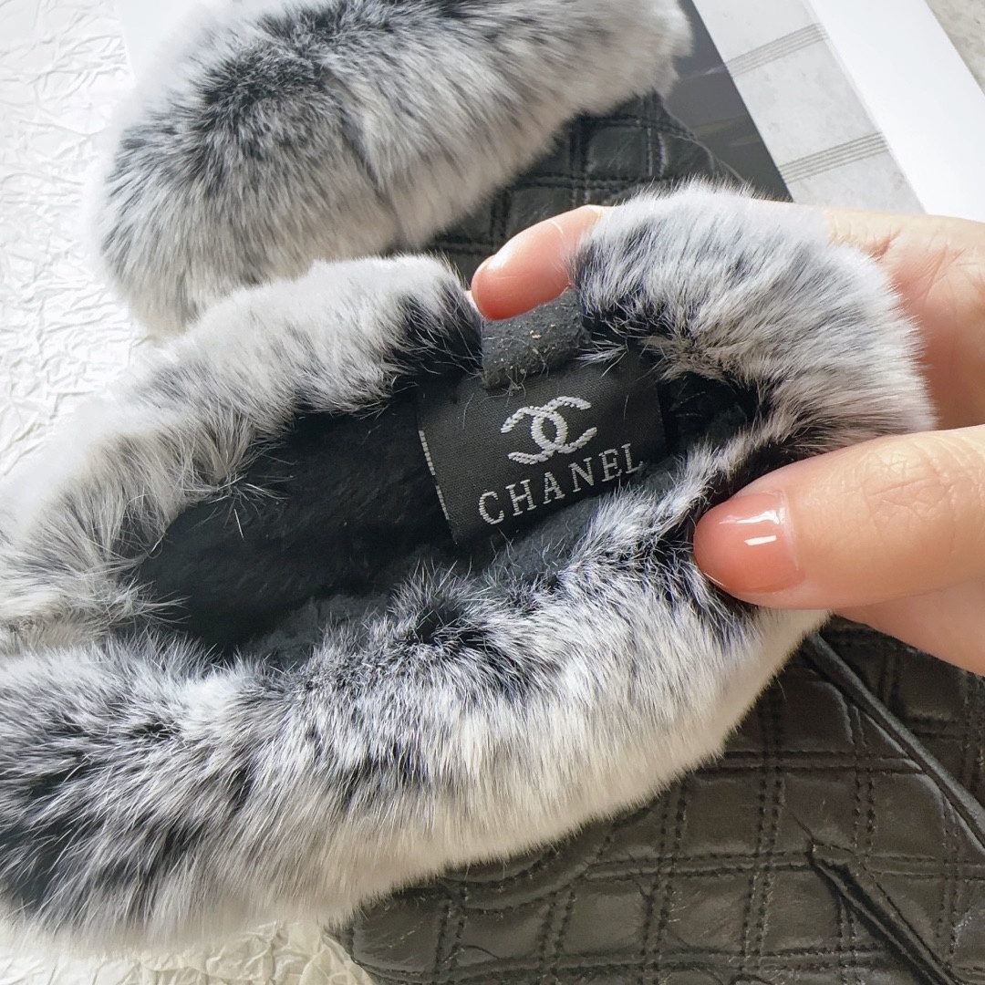 Chanel香奈儿秋冬懒兔毛羊皮手套值得对比同款不同品质秒杀市场差产品进口一级羊皮懒兔毛内里加绒经典不过