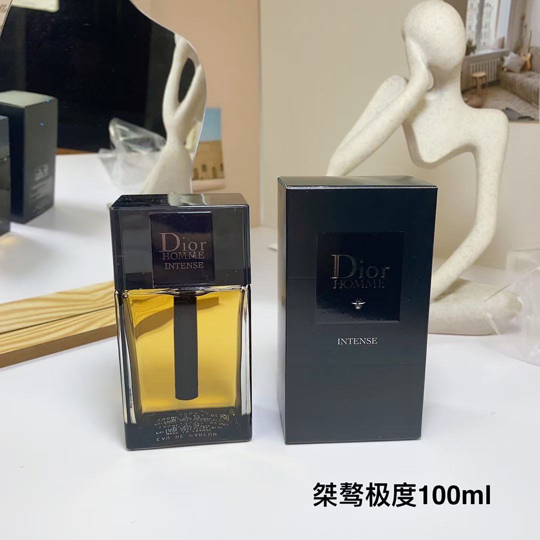 838185 Dior Homme Intense Eau de Parfum para hombre 100ml! Audaz e intrépida elegancia, una creación olfativa original,…