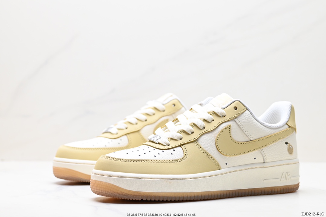 Nike Air Force 1 '07 Low original last and cardboard AA6902-700